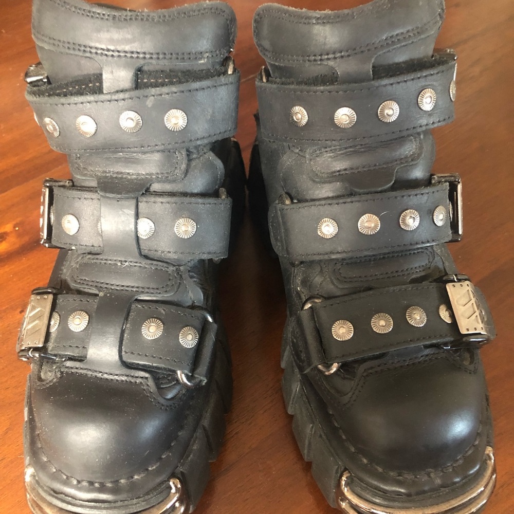 New Rock short boots. Worn maybe 2 times.